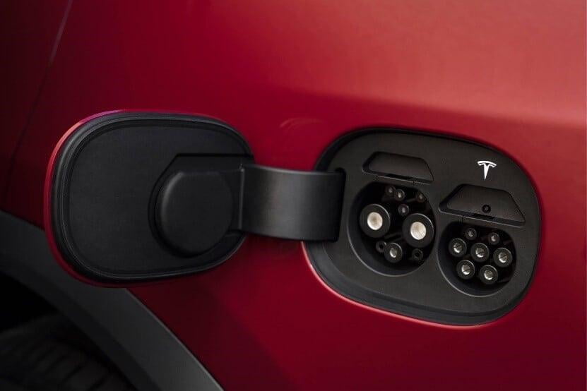 Conector Tipo 2 com carregamento CC integrado Conector Tipo 2 com carregamento CC integrado